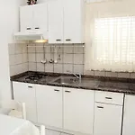 Apartman Family Friendly Seaside Apartments Vodice - 928