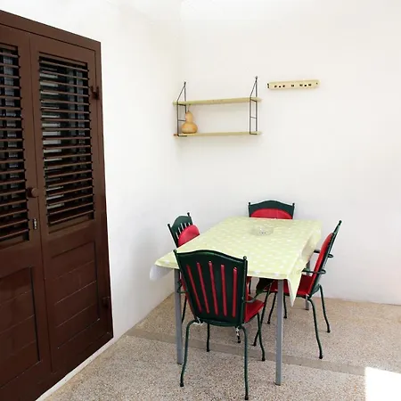 Family Friendly Seaside - 928 * וודיצה