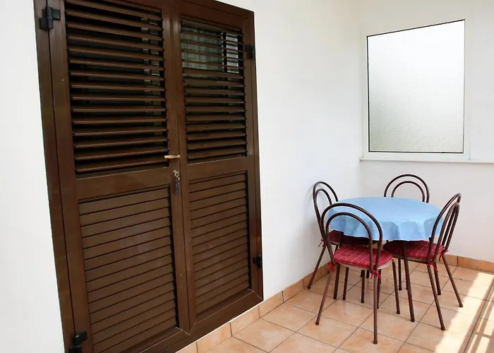 Family Friendly Seaside - 928 Vodice