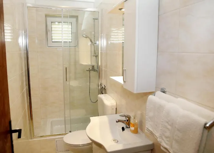 Family Friendly Seaside - 928 * Vodice